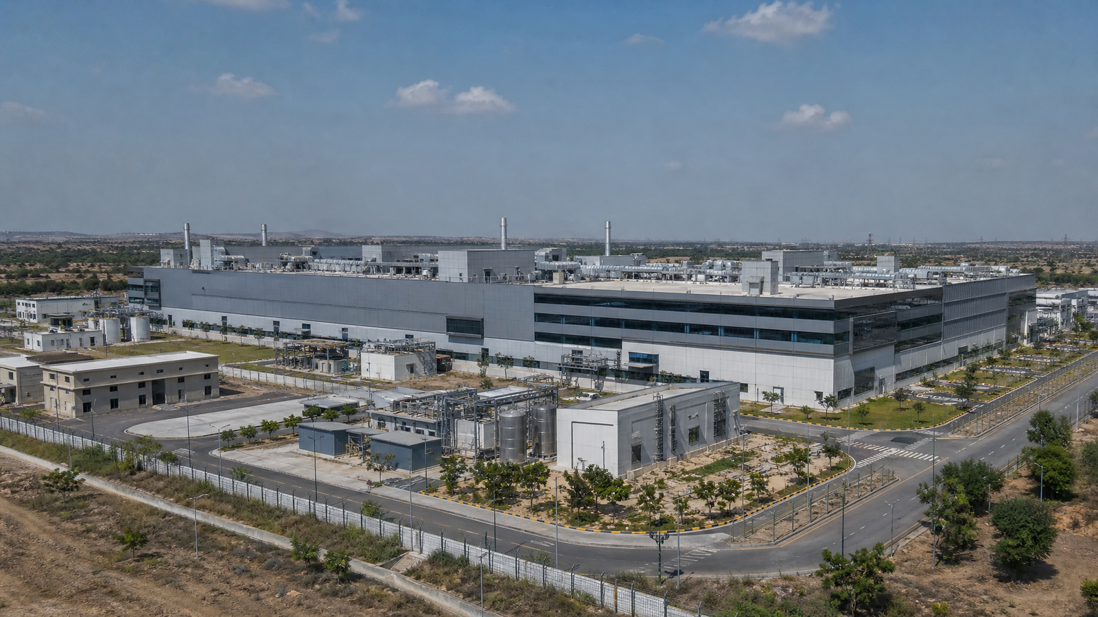 India Reaffirms Semiconductor Push as Modi Signals 5–8 More Plants Over 7–8 Years